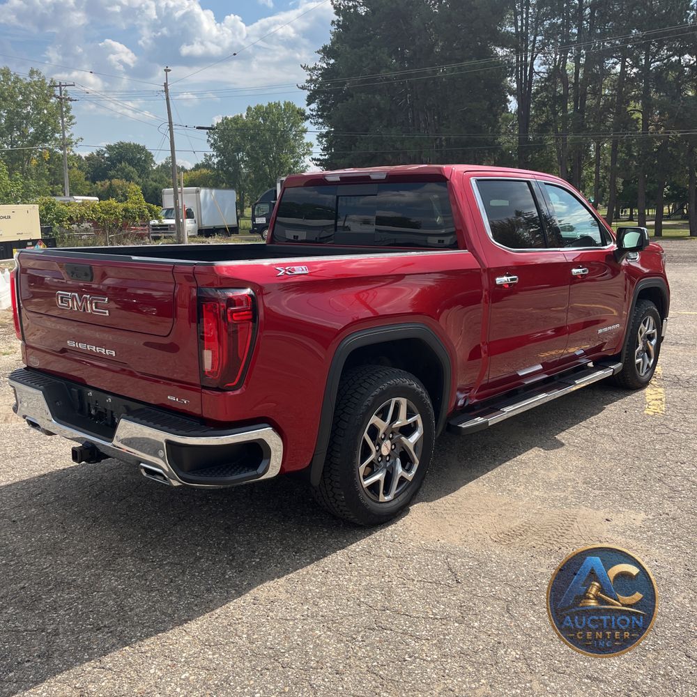 2024 GMC Sierra 1500 SLT