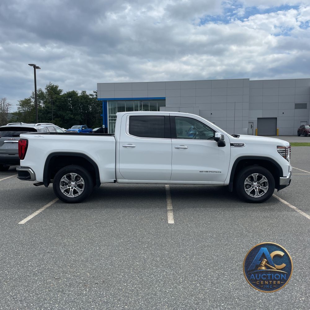 2024 GMC Sierra 1500 SLT