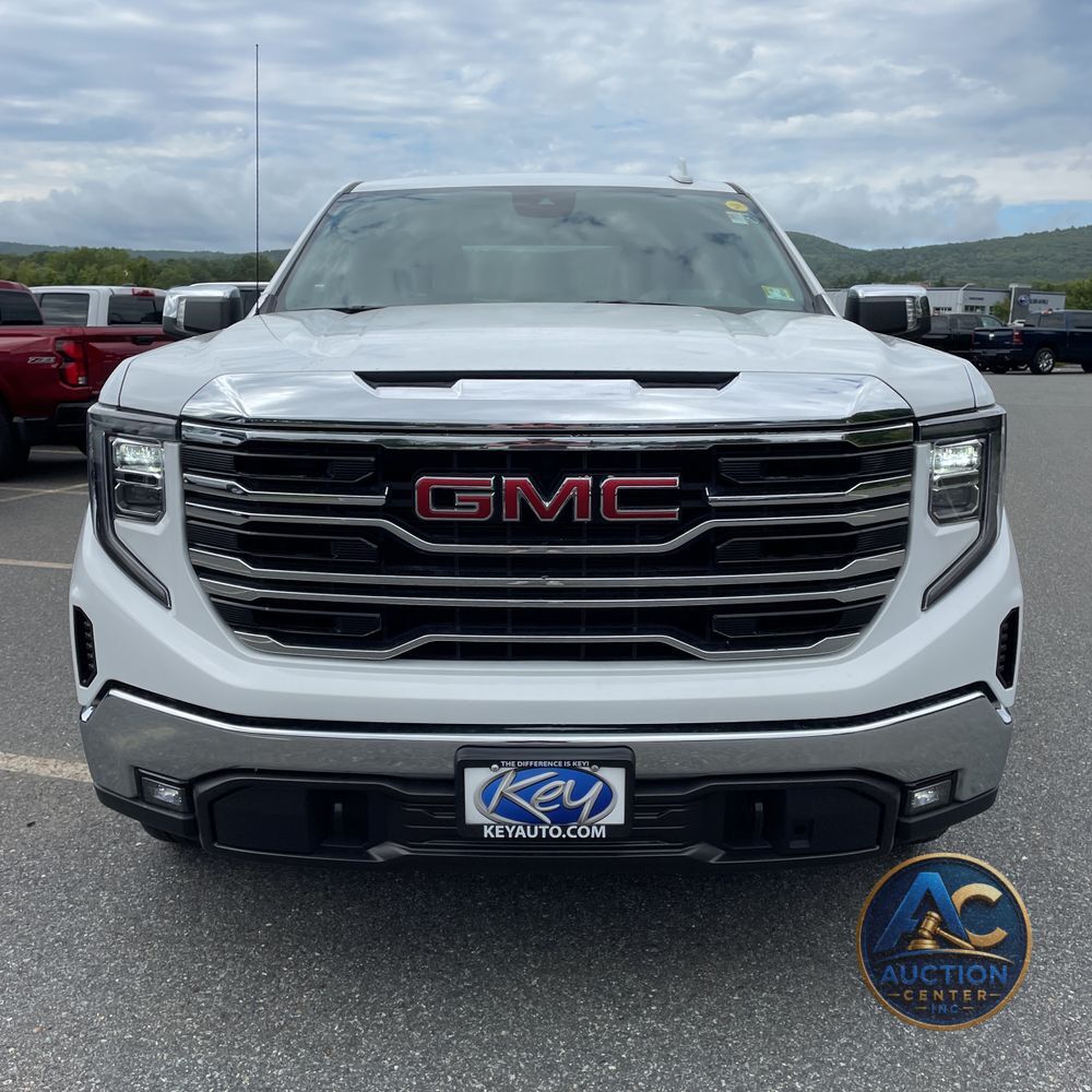 2024 GMC Sierra 1500 SLT