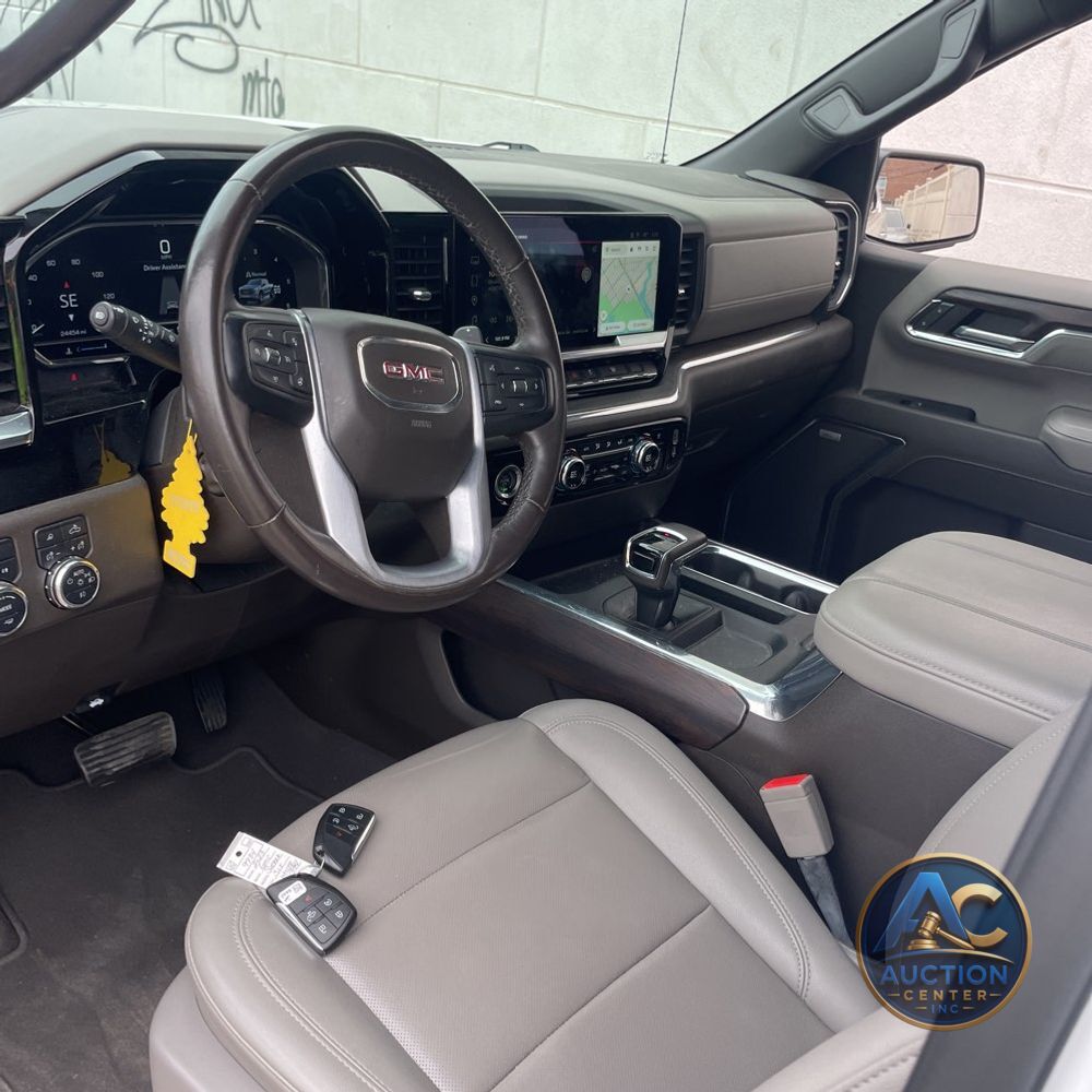 2023 GMC Sierra 1500 SLT
