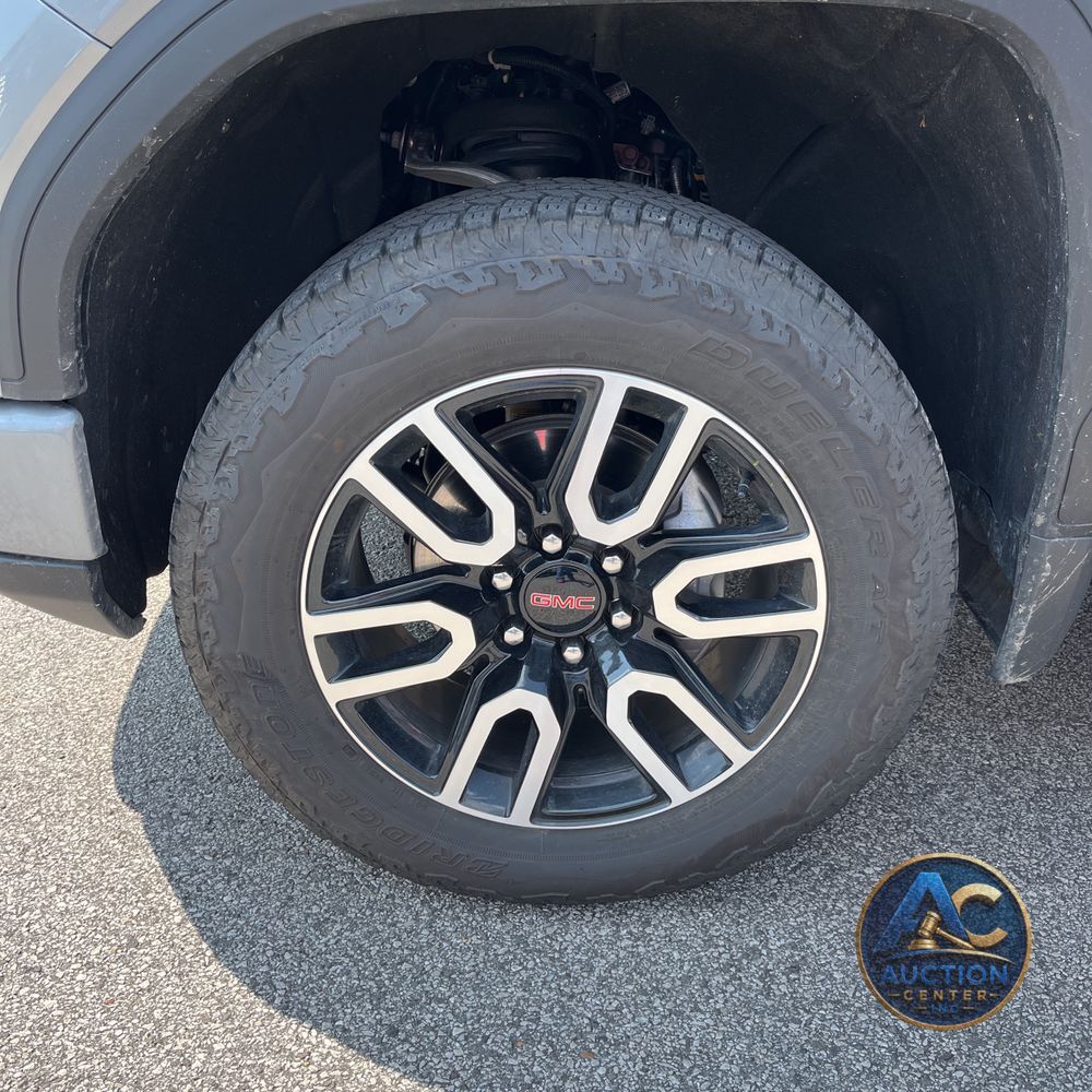 2025 GMC Sierra 1500 AT4