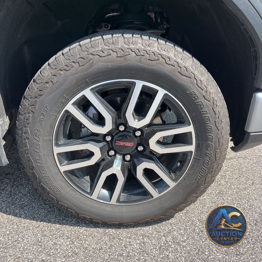 2025 GMC Sierra 1500 AT4