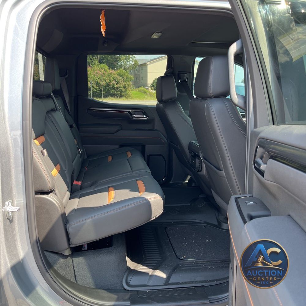 2025 GMC Sierra 1500 AT4