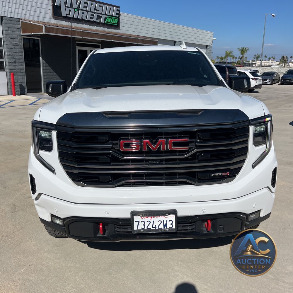2023 GMC Sierra 1500 AT4