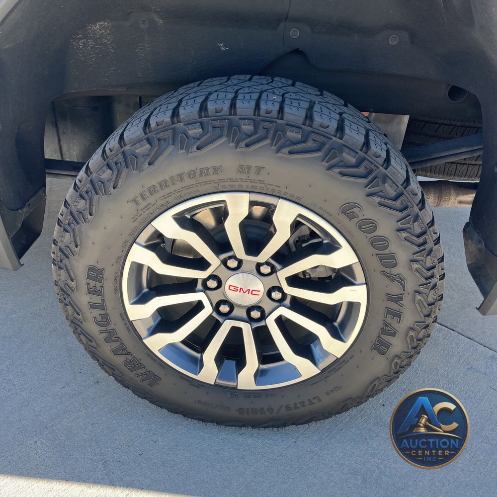 2023 GMC Sierra 1500 AT4
