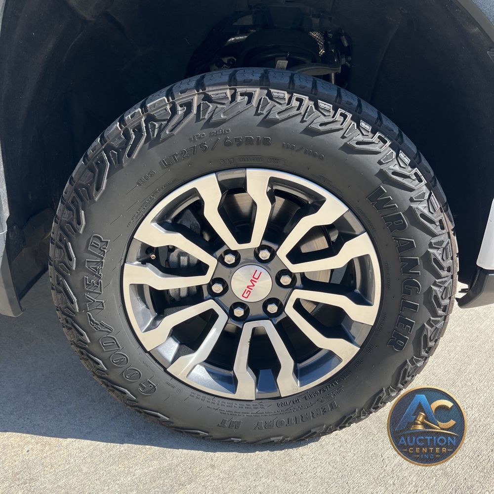 2023 GMC Sierra 1500 AT4