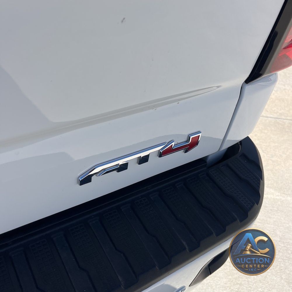 2023 GMC Sierra 1500 AT4