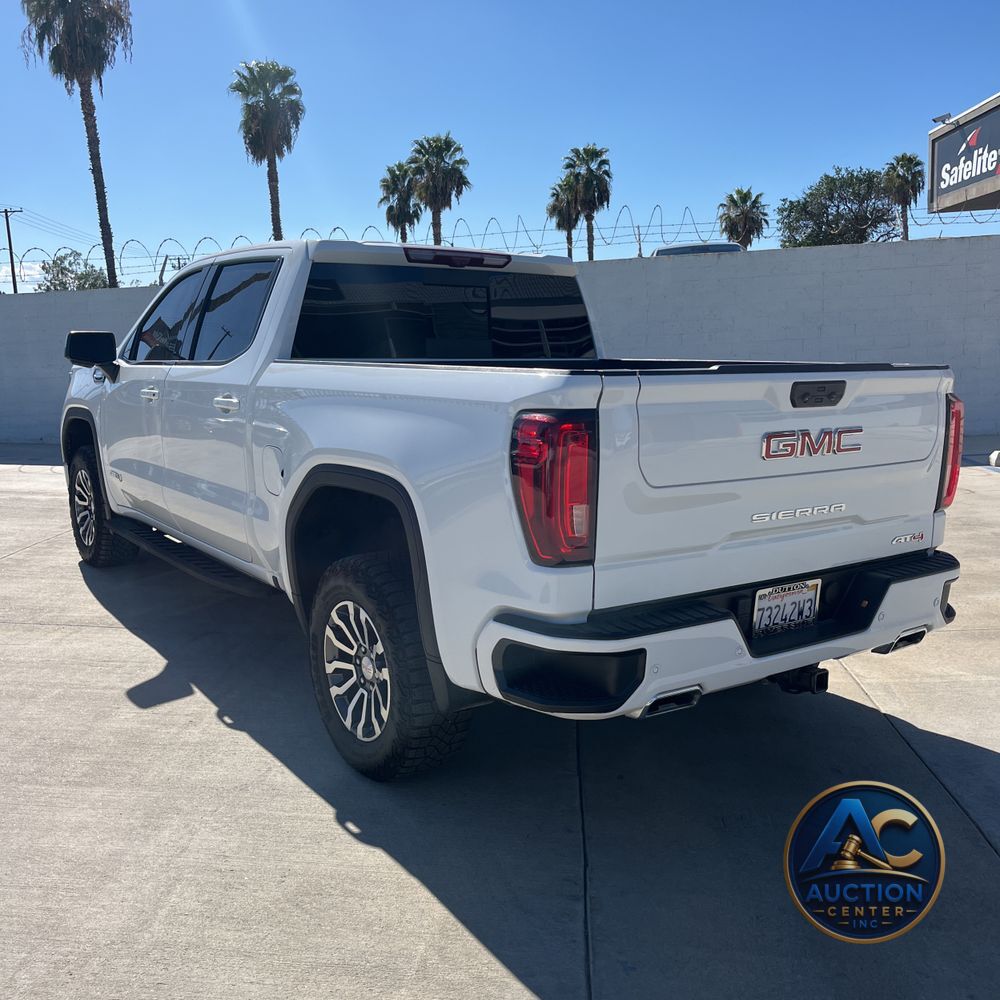 2023 GMC Sierra 1500 AT4