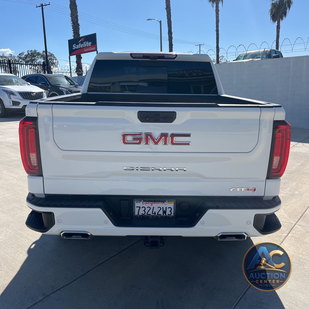 2023 GMC Sierra 1500 AT4