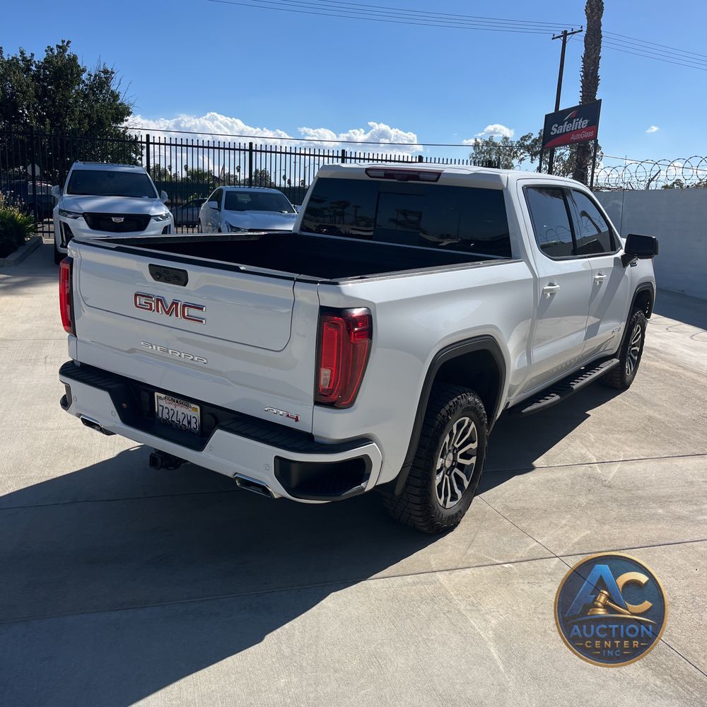 2023 GMC Sierra 1500 AT4