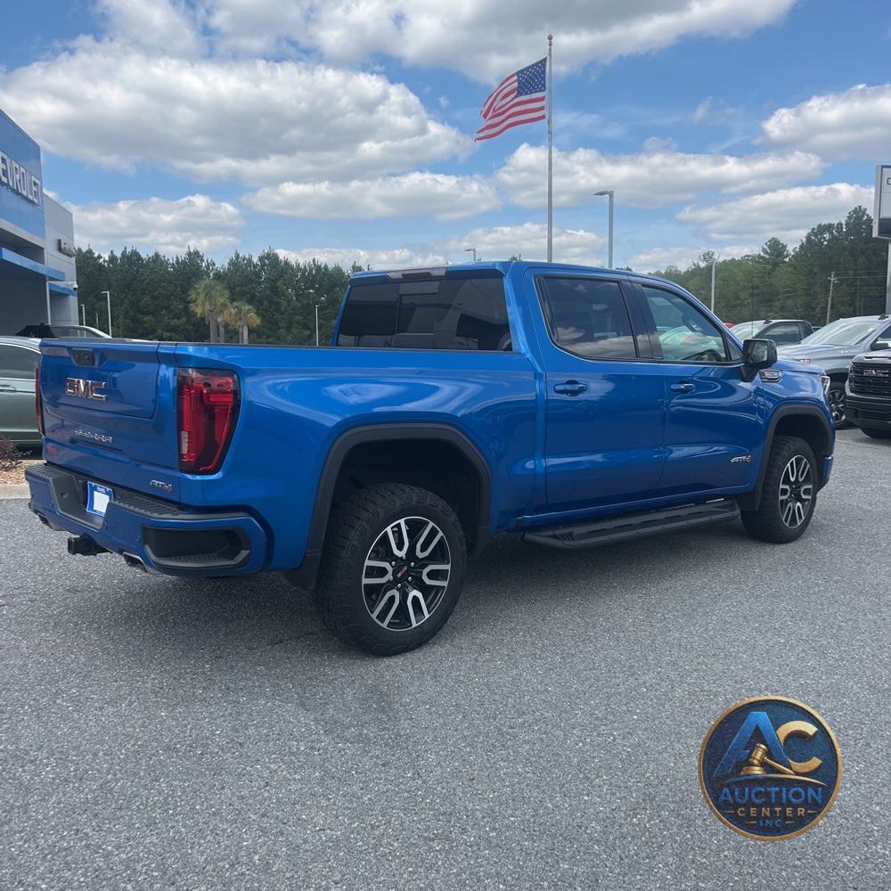 2024 GMC Sierra 1500 AT4