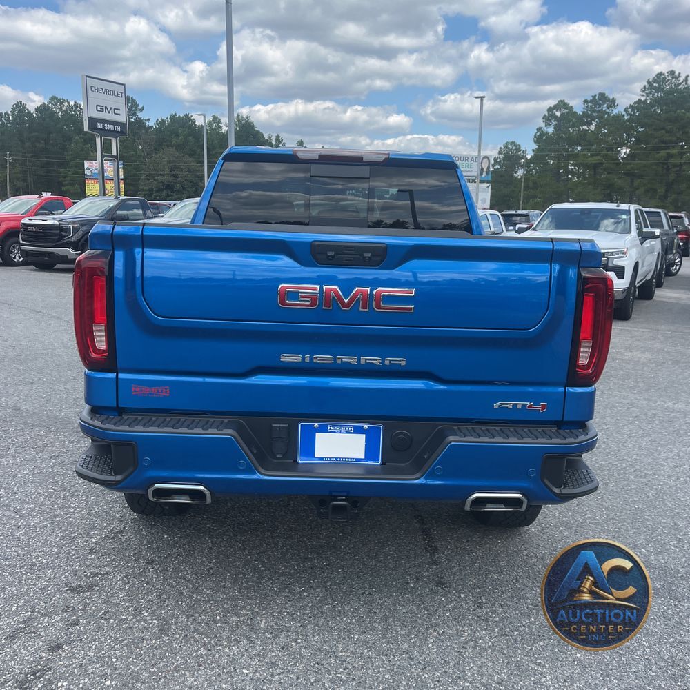 2024 GMC Sierra 1500 AT4