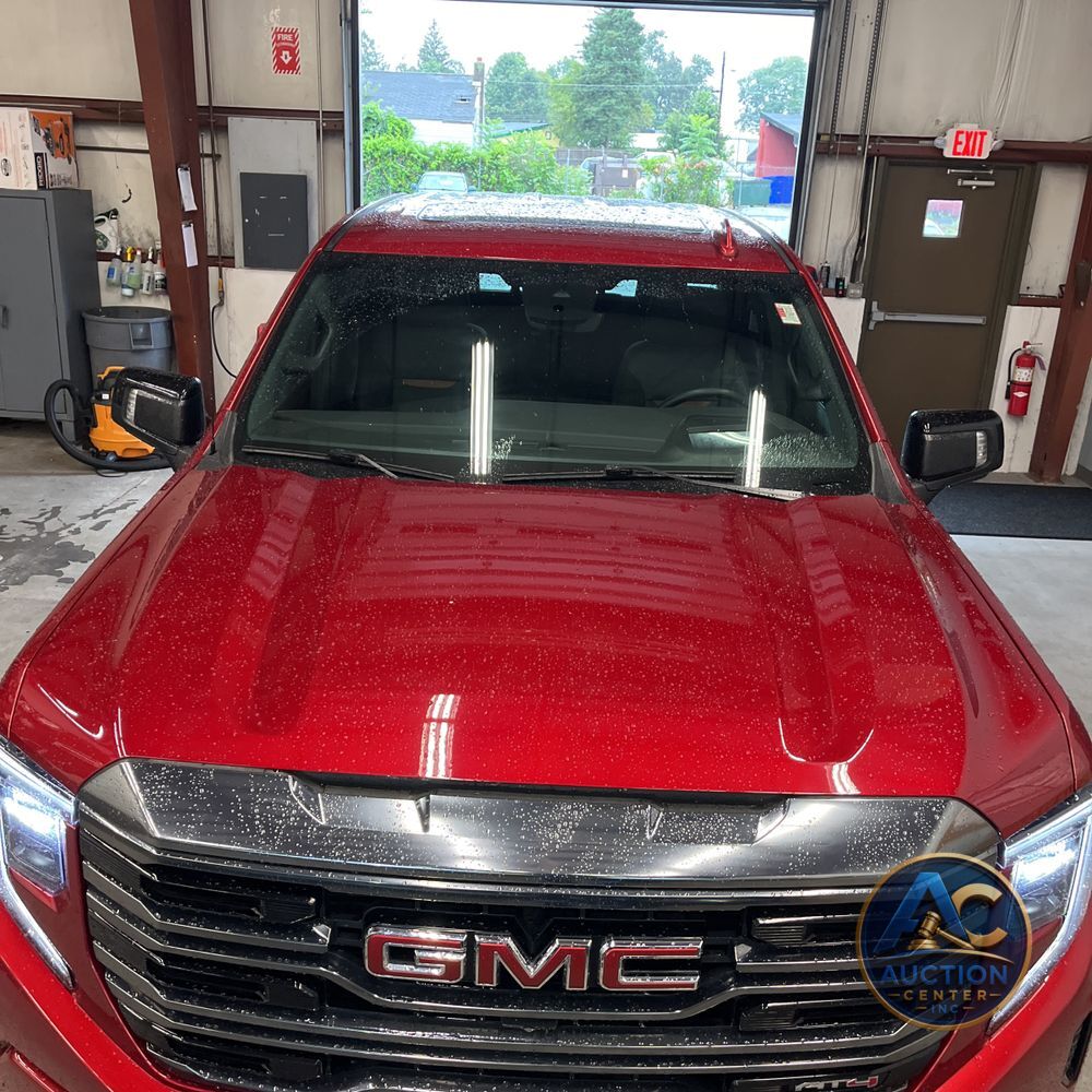 2023 GMC Sierra 1500 AT4