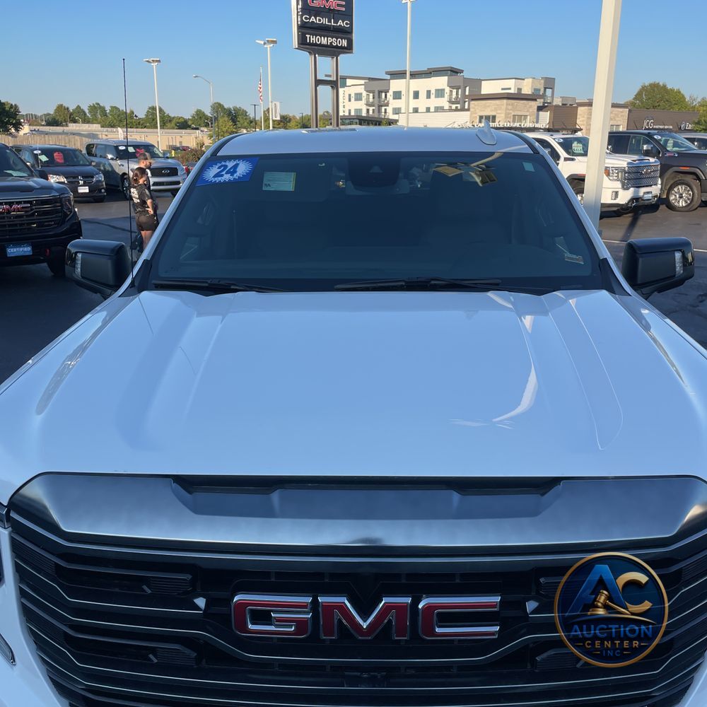 2024 GMC Sierra 1500 AT4