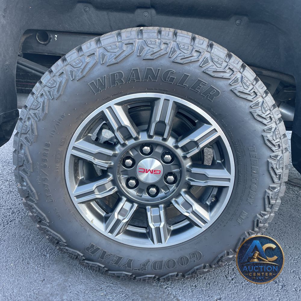 2024 GMC Sierra 1500 AT4