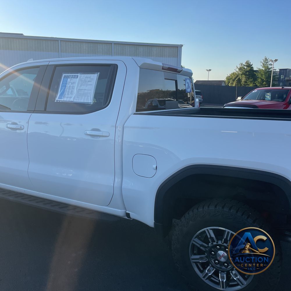 2024 GMC Sierra 1500 AT4