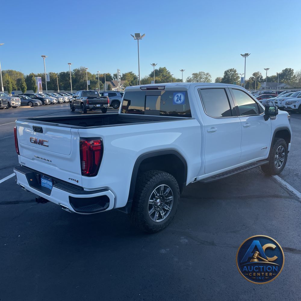 2024 GMC Sierra 1500 AT4