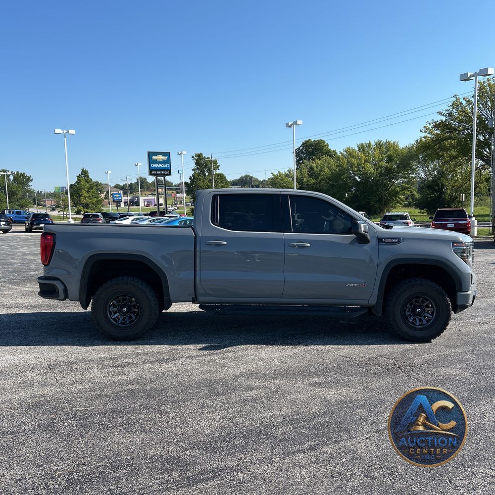 2024 GMC Sierra 1500 AT4
