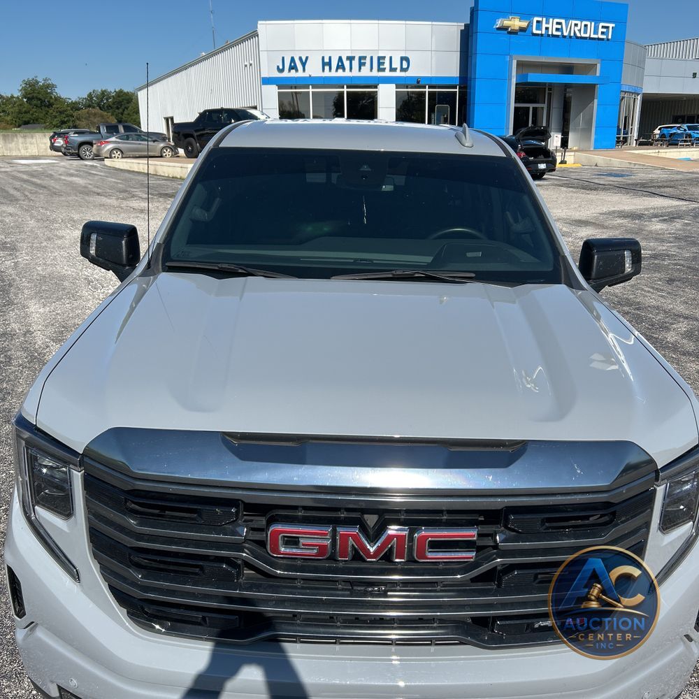 2024 GMC Sierra 1500 AT4