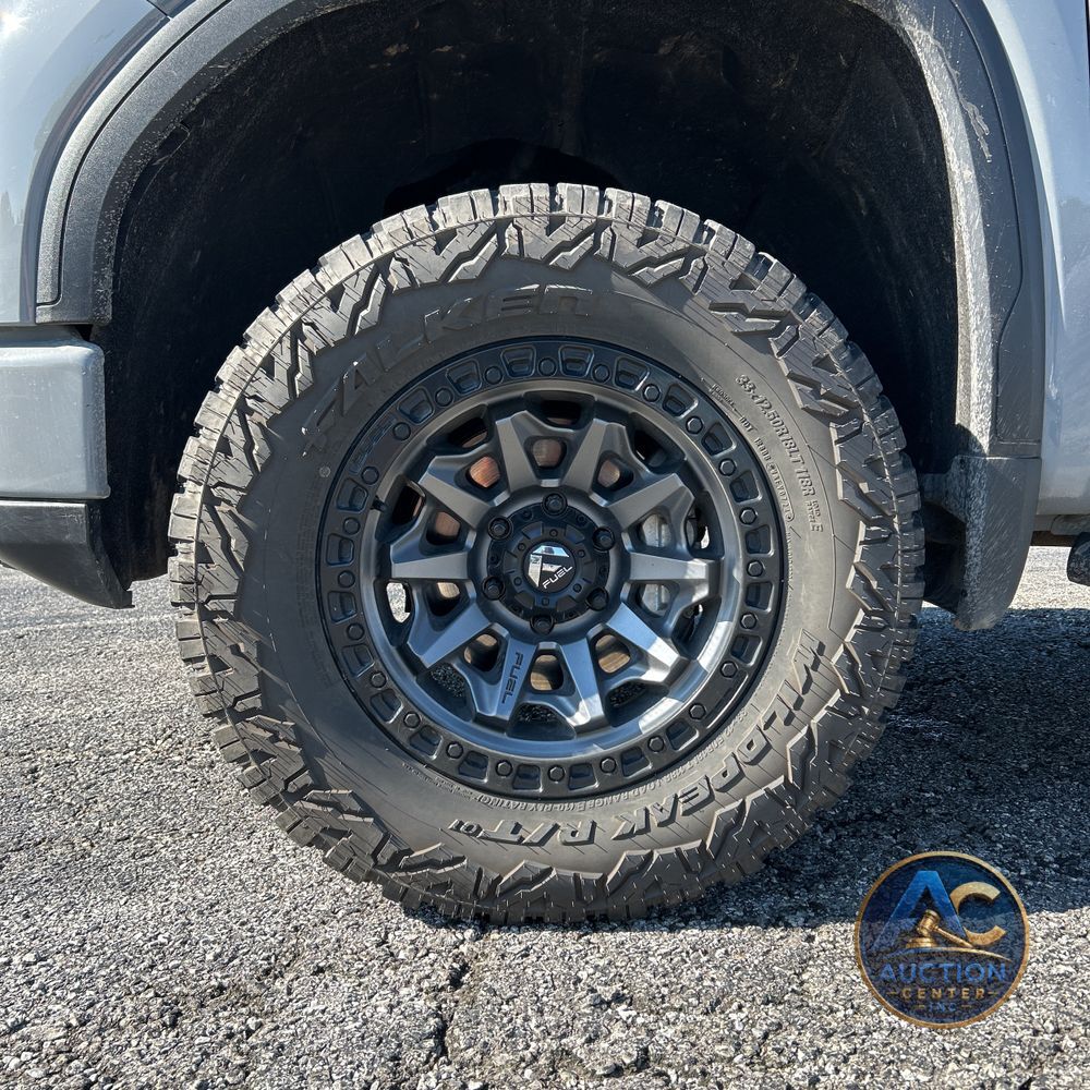 2024 GMC Sierra 1500 AT4
