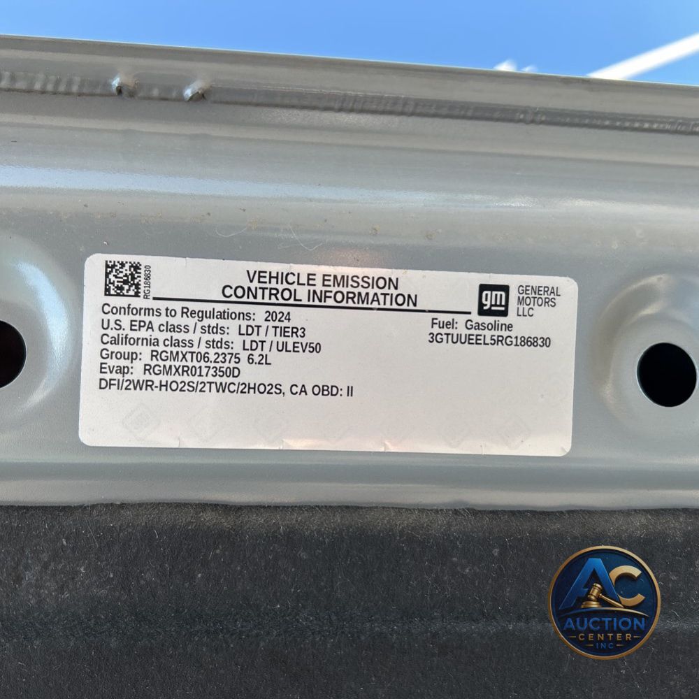 2024 GMC Sierra 1500 AT4