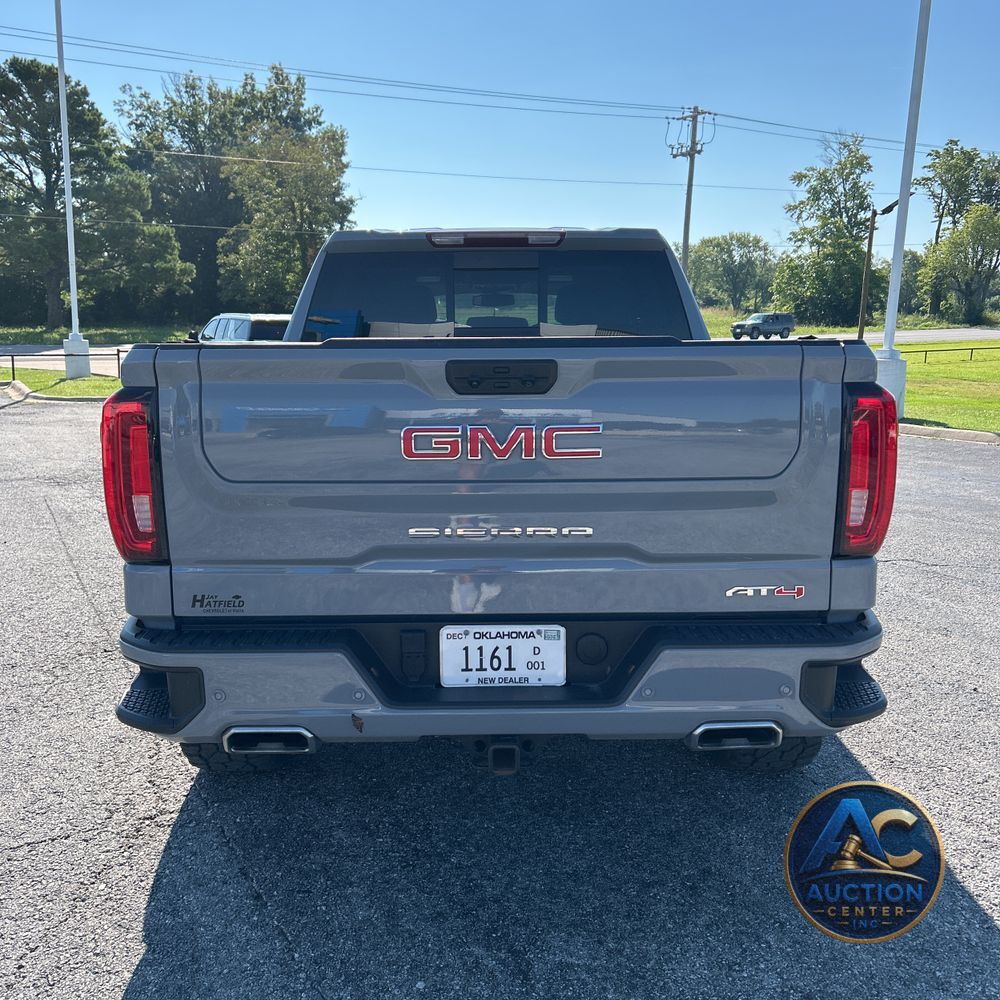 2024 GMC Sierra 1500 AT4