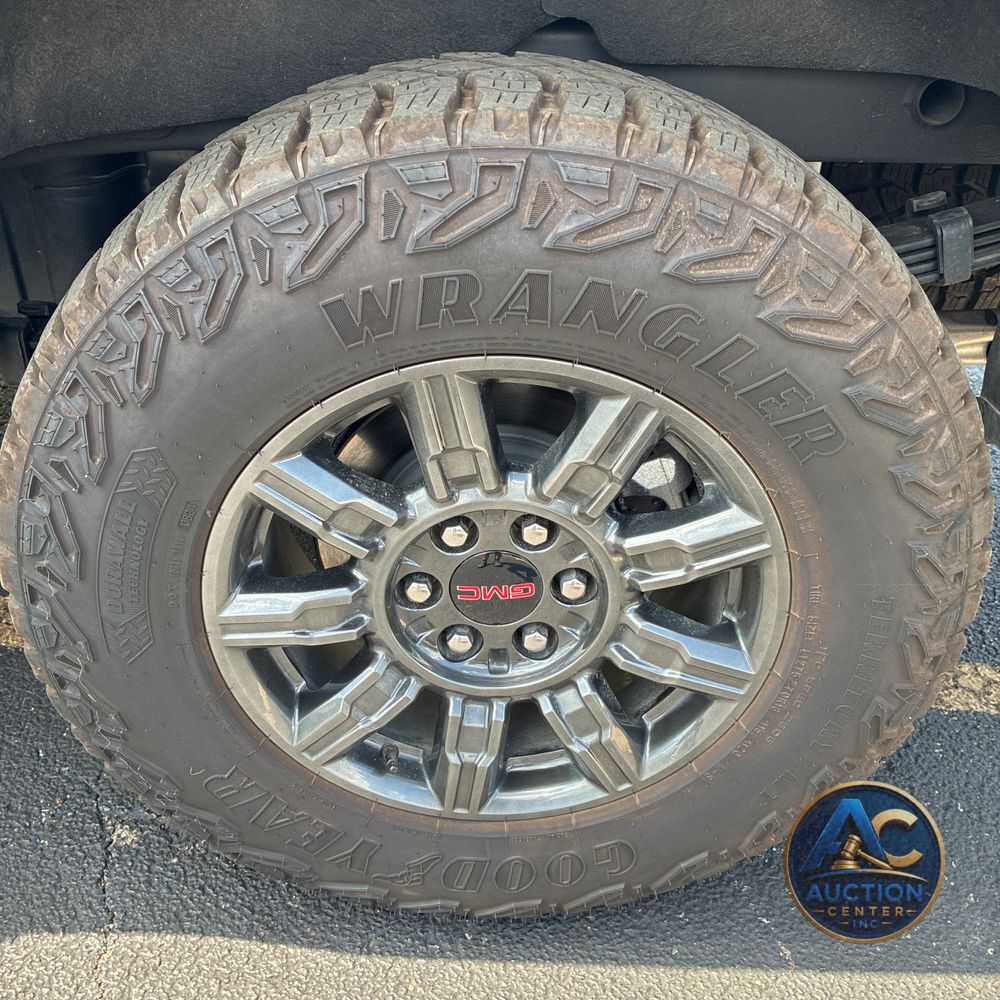 2024 GMC Sierra 1500 AT4X