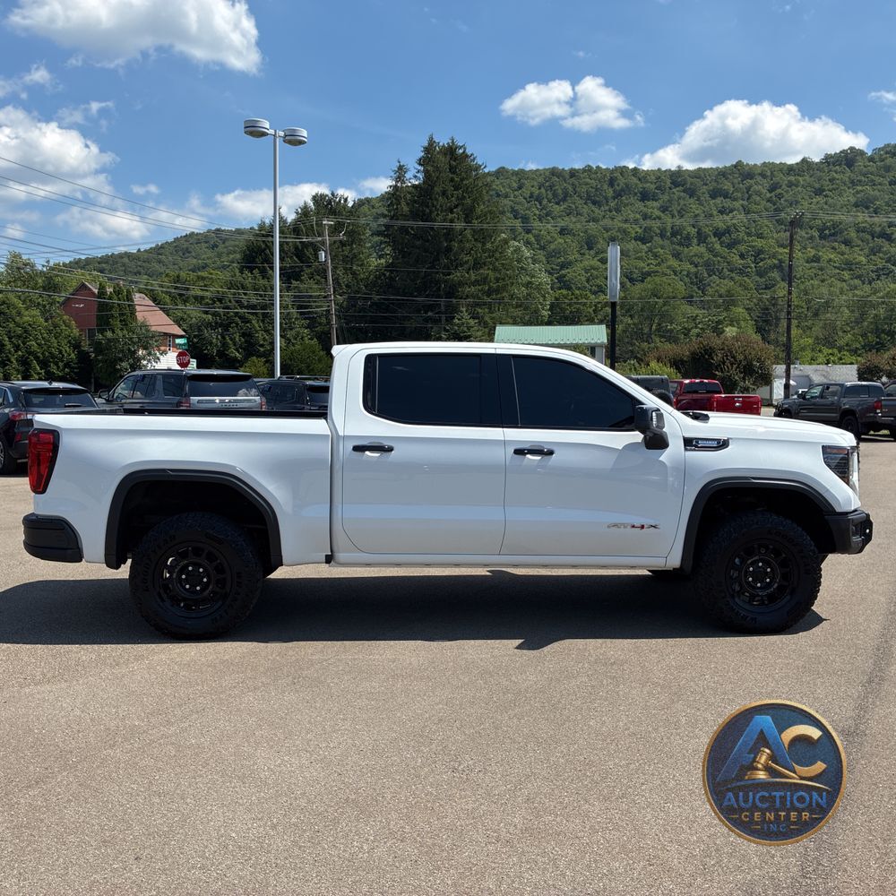 2024 GMC Sierra 1500 AT4X