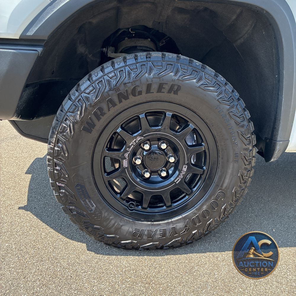 2024 GMC Sierra 1500 AT4X