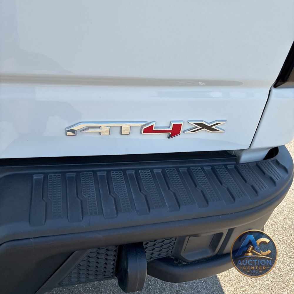 2024 GMC Sierra 1500 AT4X