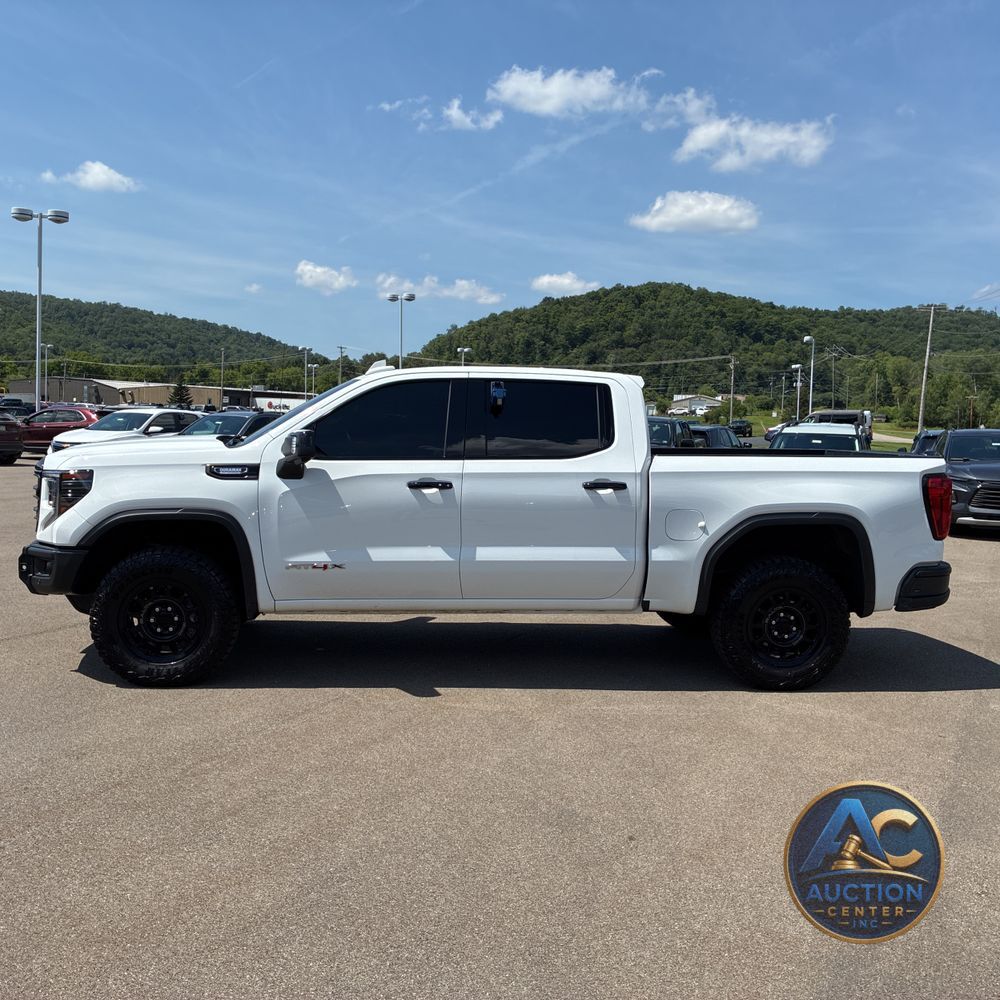 2024 GMC Sierra 1500 AT4X