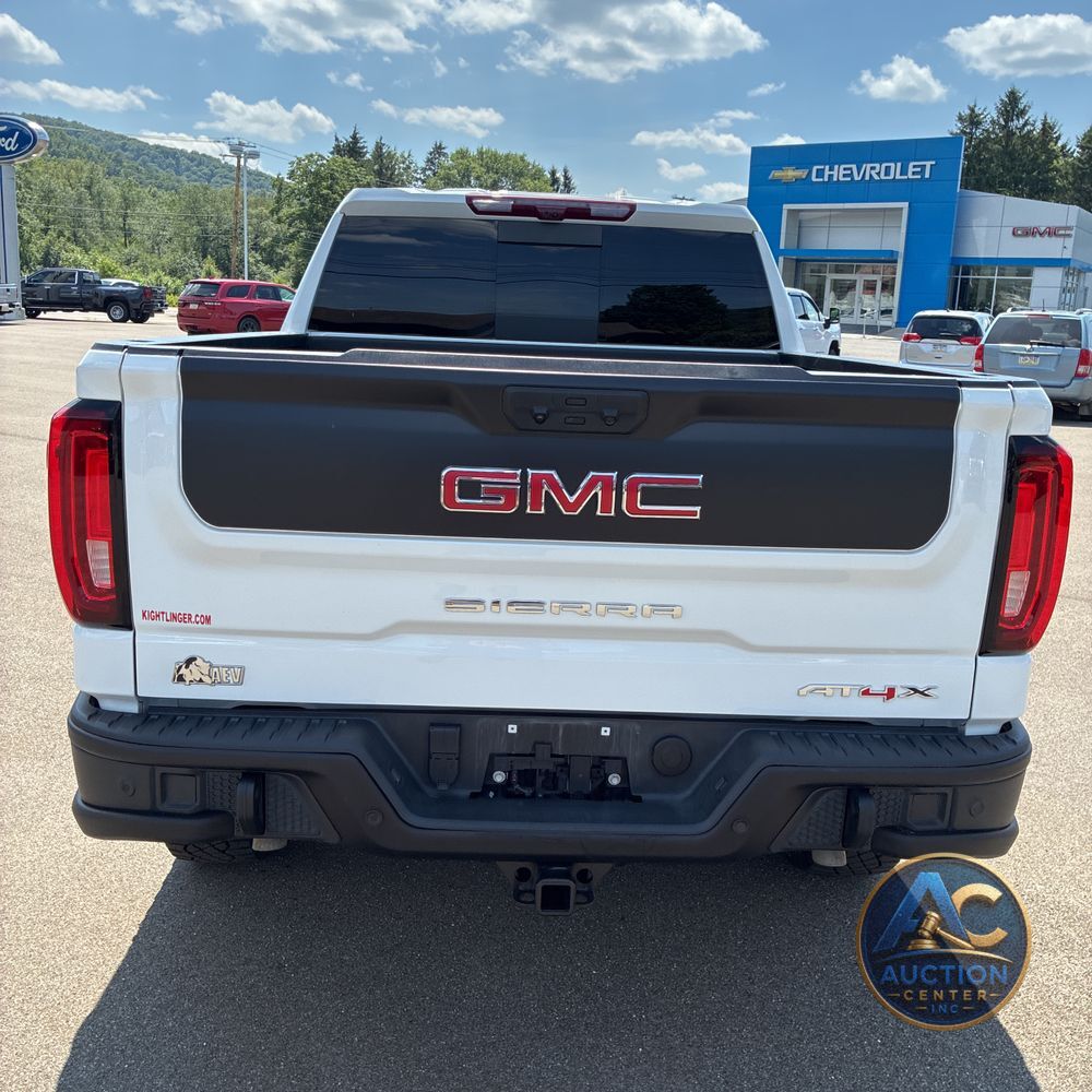 2024 GMC Sierra 1500 AT4X