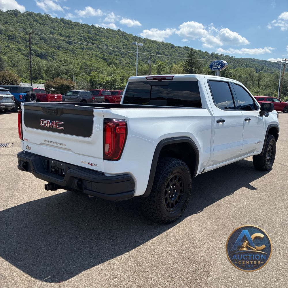 2024 GMC Sierra 1500 AT4X