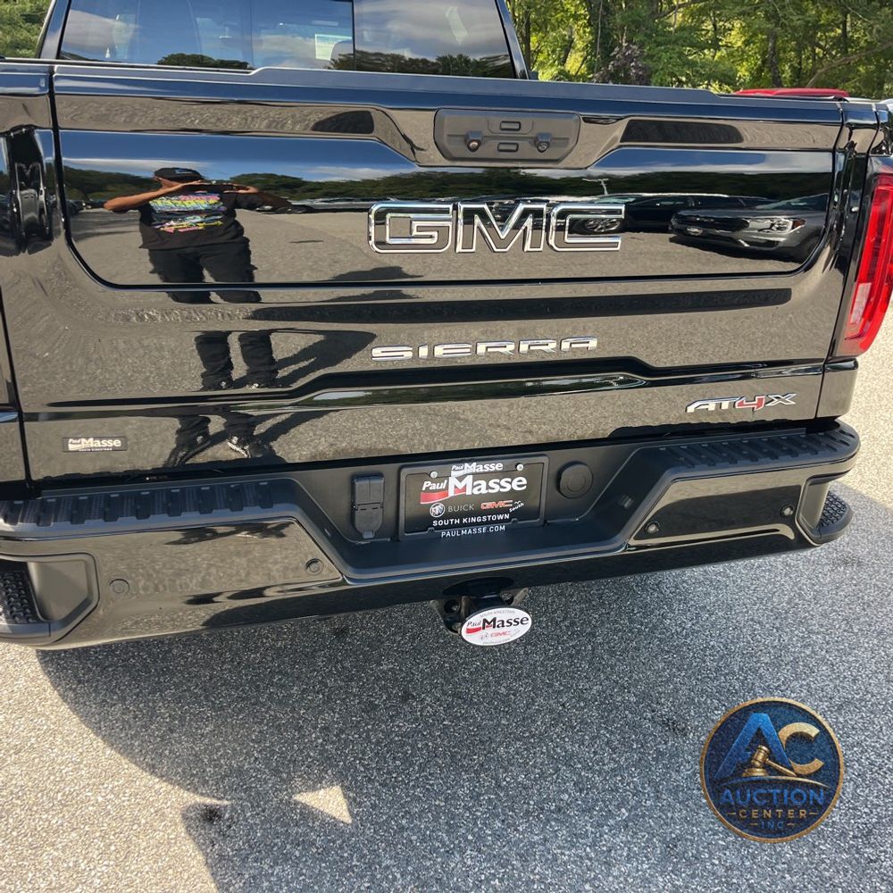 2023 GMC Sierra 1500 AT4X