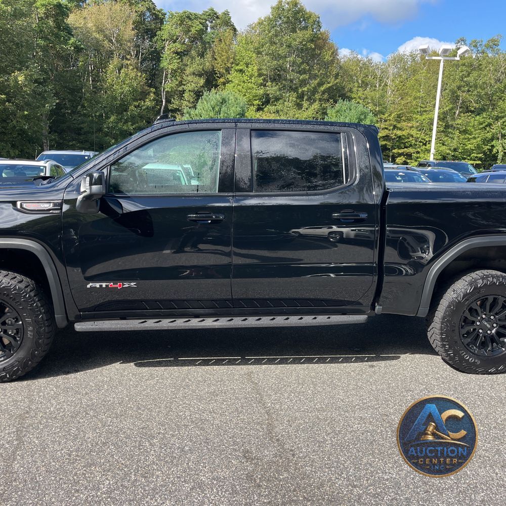 2023 GMC Sierra 1500 AT4X