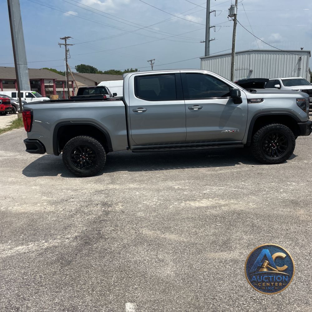 2023 GMC Sierra 1500 AT4X