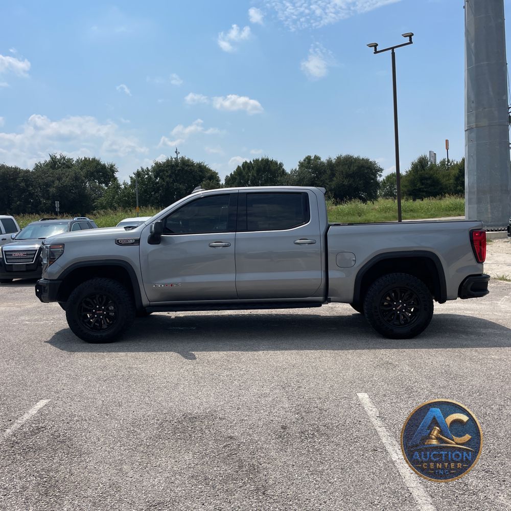 2023 GMC Sierra 1500 AT4X
