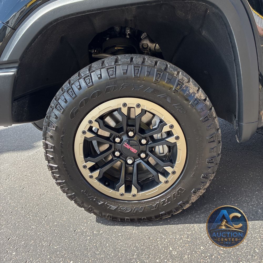 2024 GMC Sierra 1500 AT4X