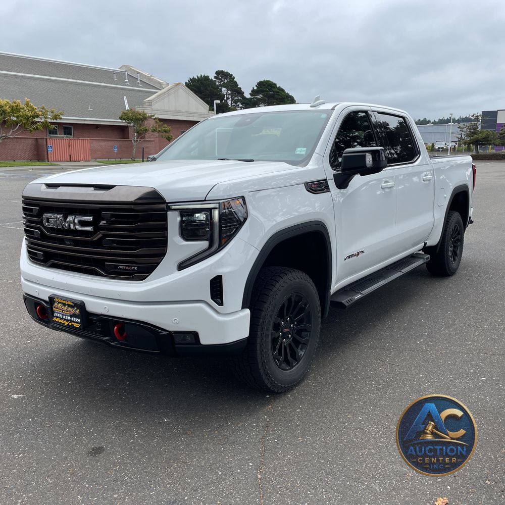 2023 GMC Sierra 1500 AT4X