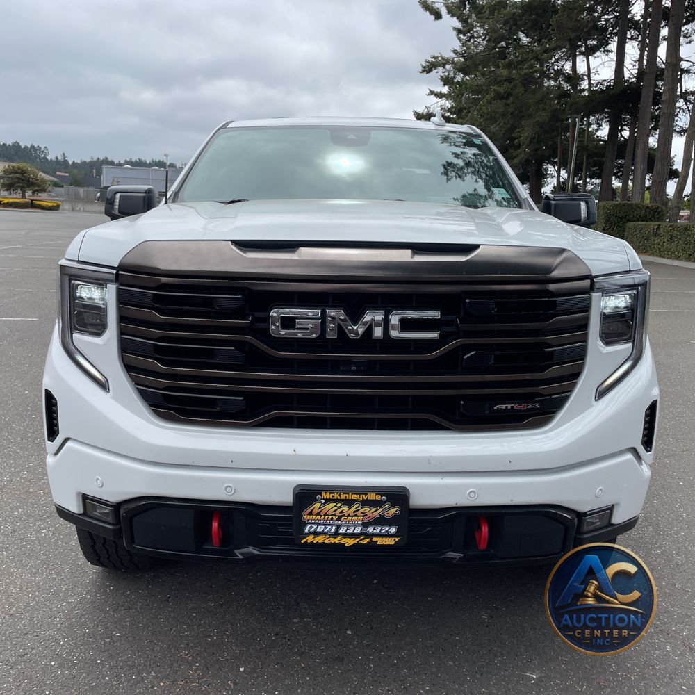 2023 GMC Sierra 1500 AT4X