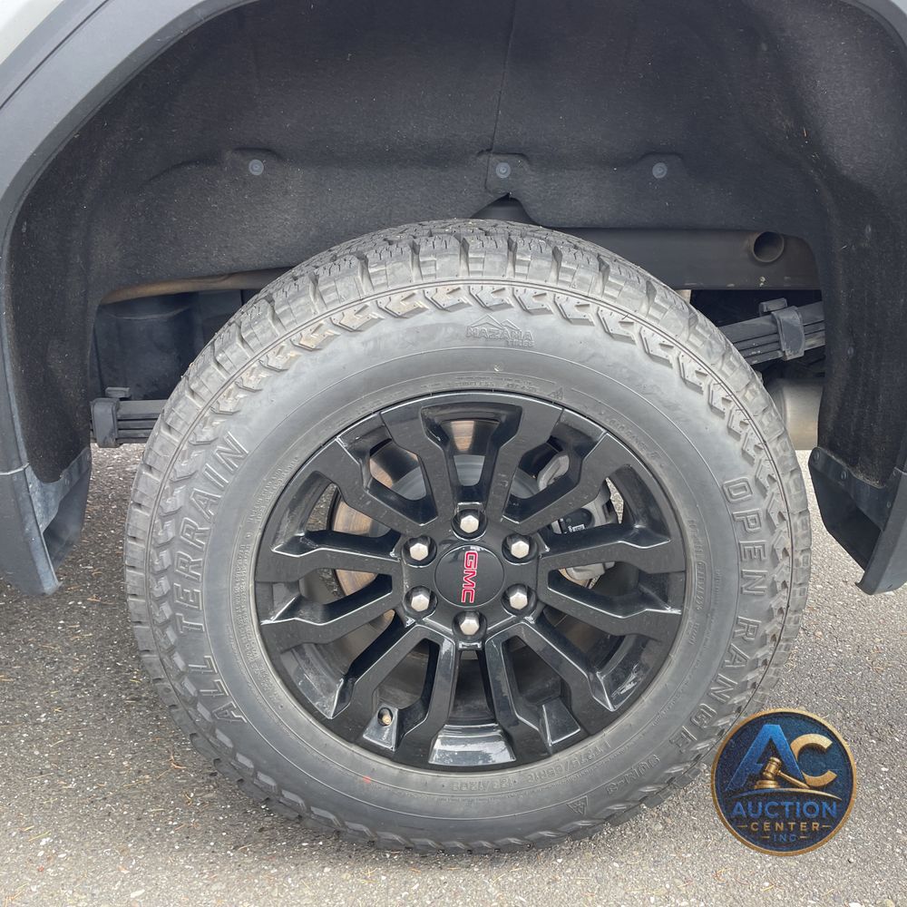2023 GMC Sierra 1500 AT4X