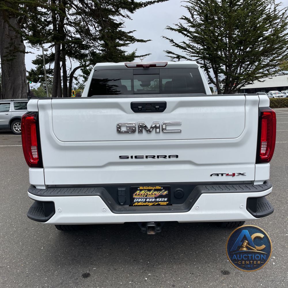 2023 GMC Sierra 1500 AT4X