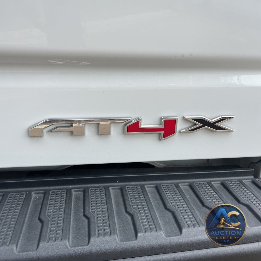 2024 GMC Sierra 1500 AT4X