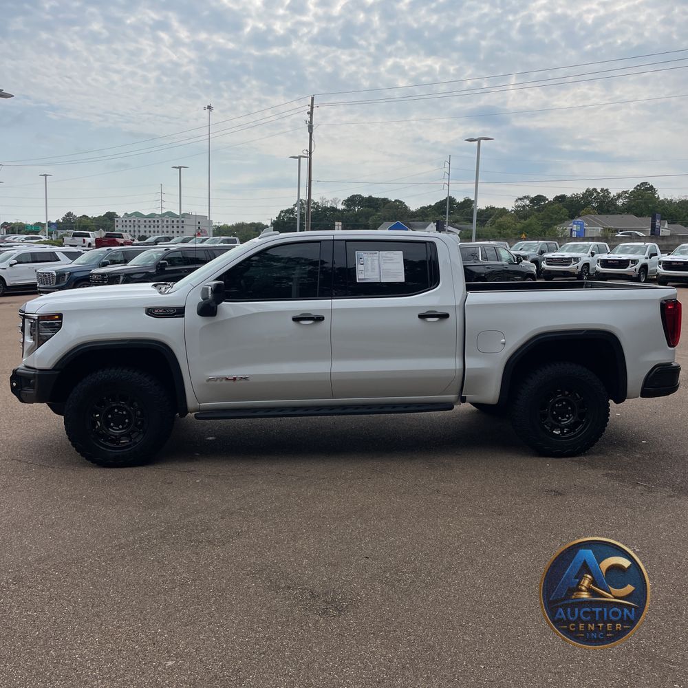 2024 GMC Sierra 1500 AT4X