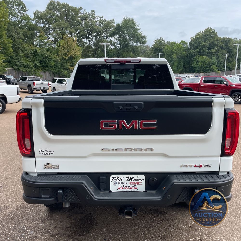 2024 GMC Sierra 1500 AT4X