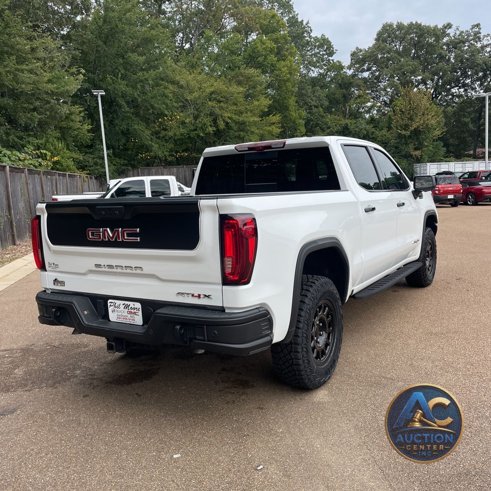 2024 GMC Sierra 1500 AT4X