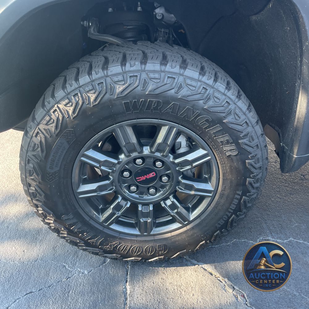 2024 GMC Sierra 1500 AT4X