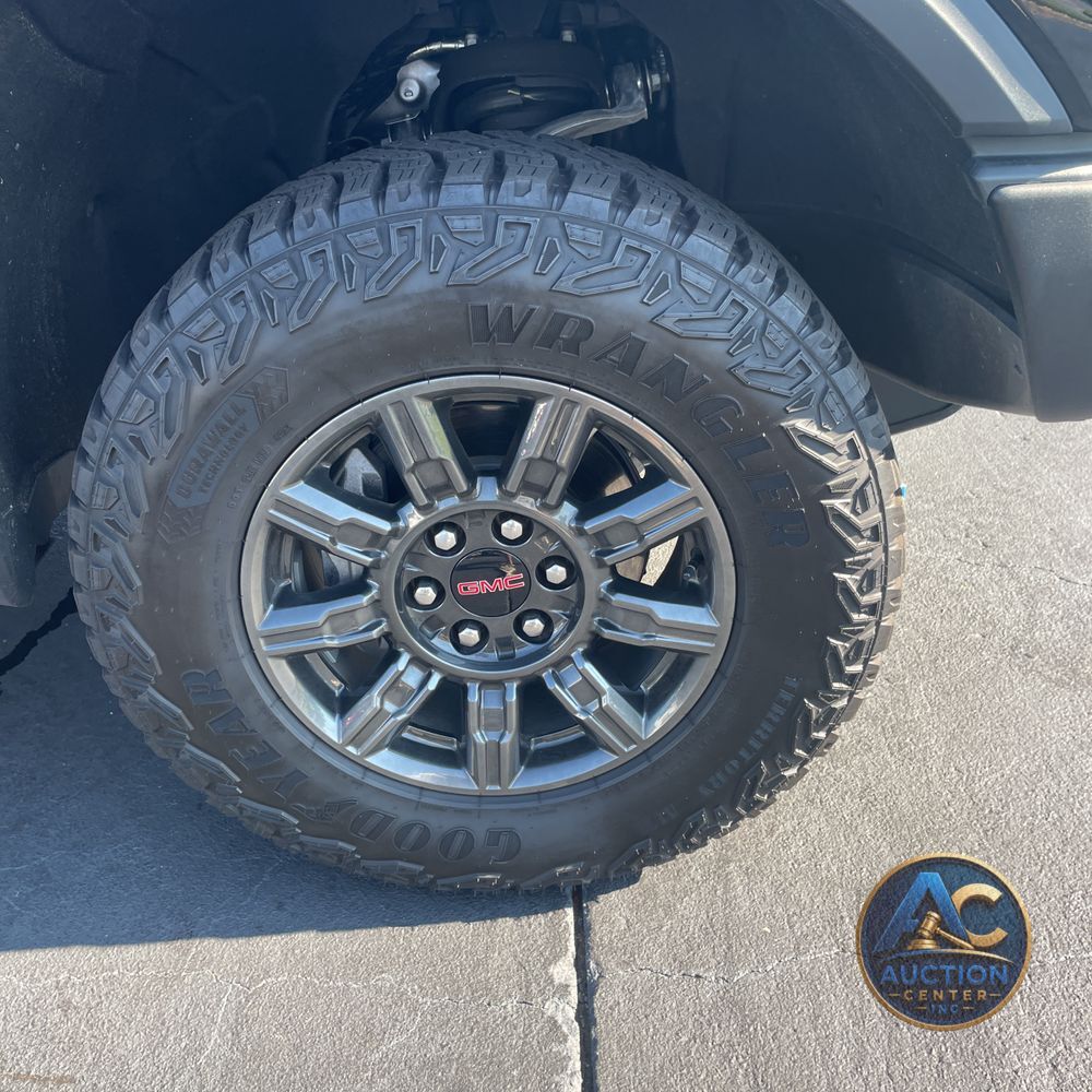 2024 GMC Sierra 1500 AT4X