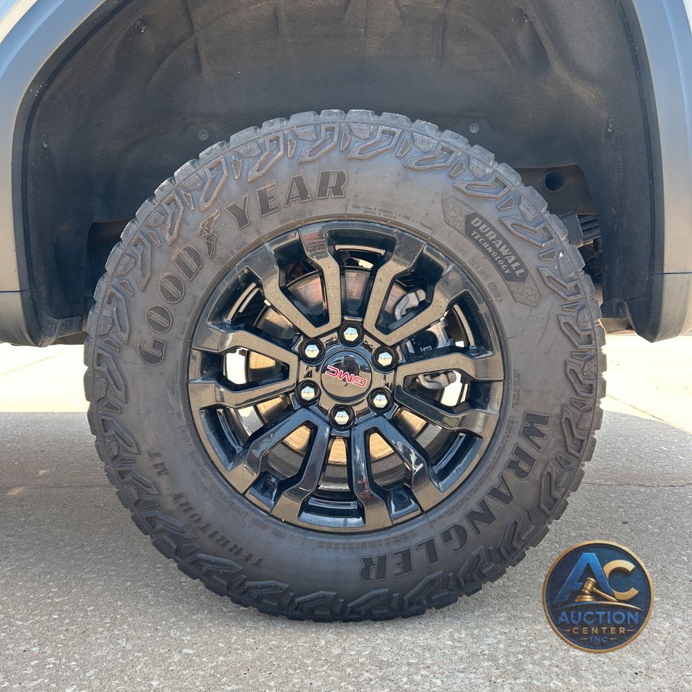 2023 GMC Sierra 1500 AT4X