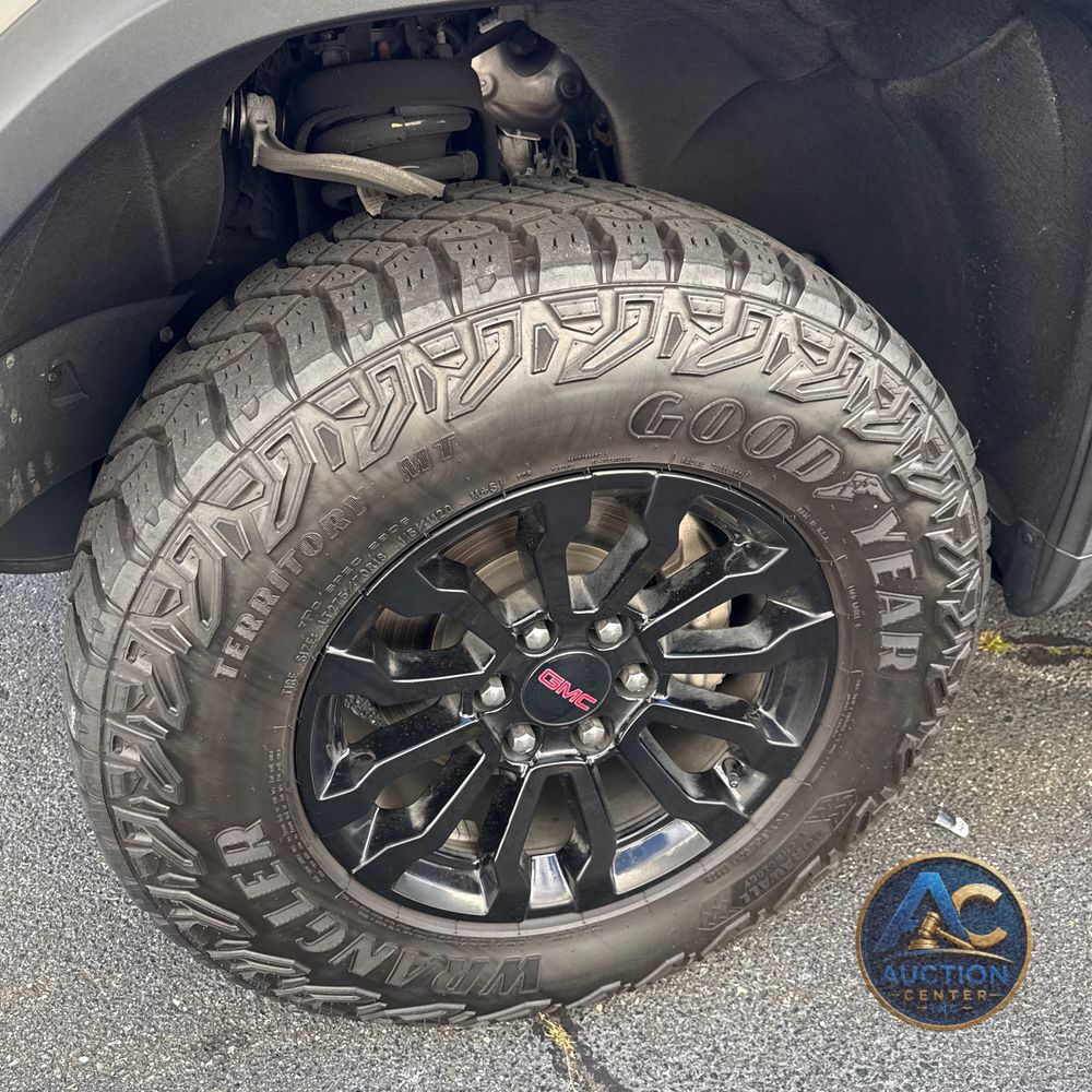 2023 GMC Sierra 1500 AT4X